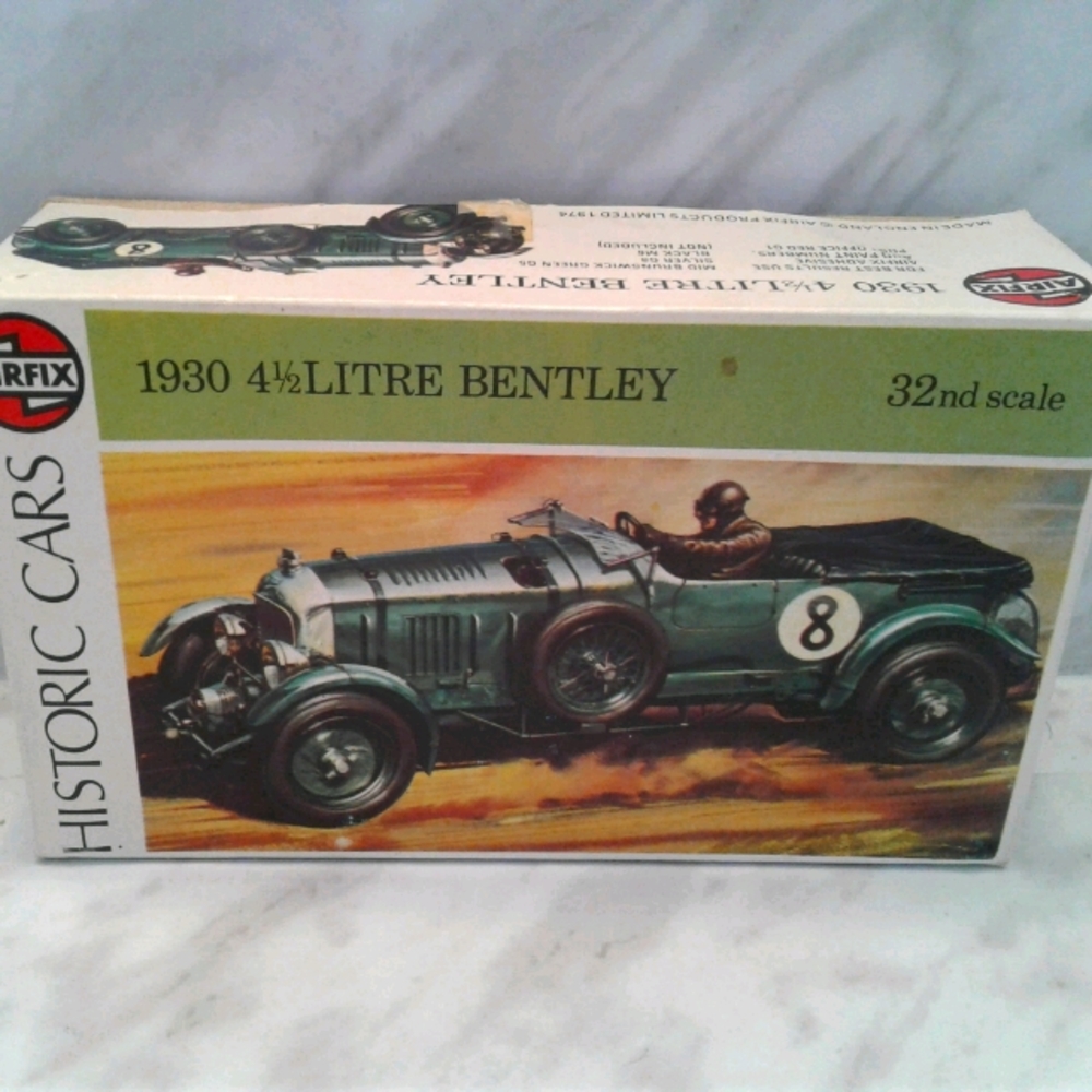 Airfix Historic Cars 1930 4 1/2 Litre Bentley kit